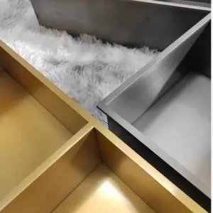 Simple and practical stainless steel niche